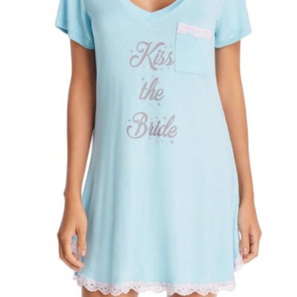 “Kiss the Bride” sleep dress